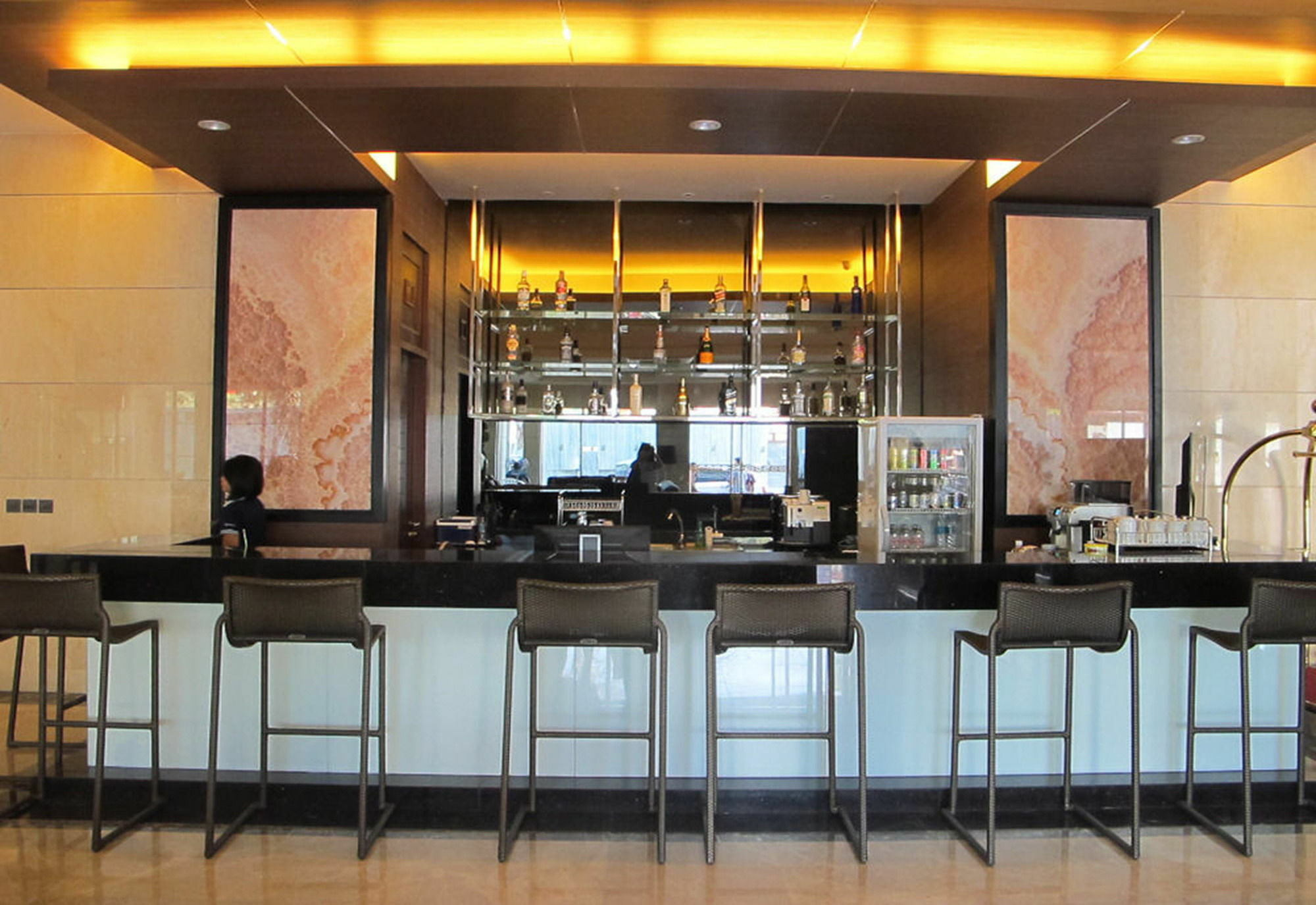 March Hotel Pattaya Ngoại thất bức ảnh