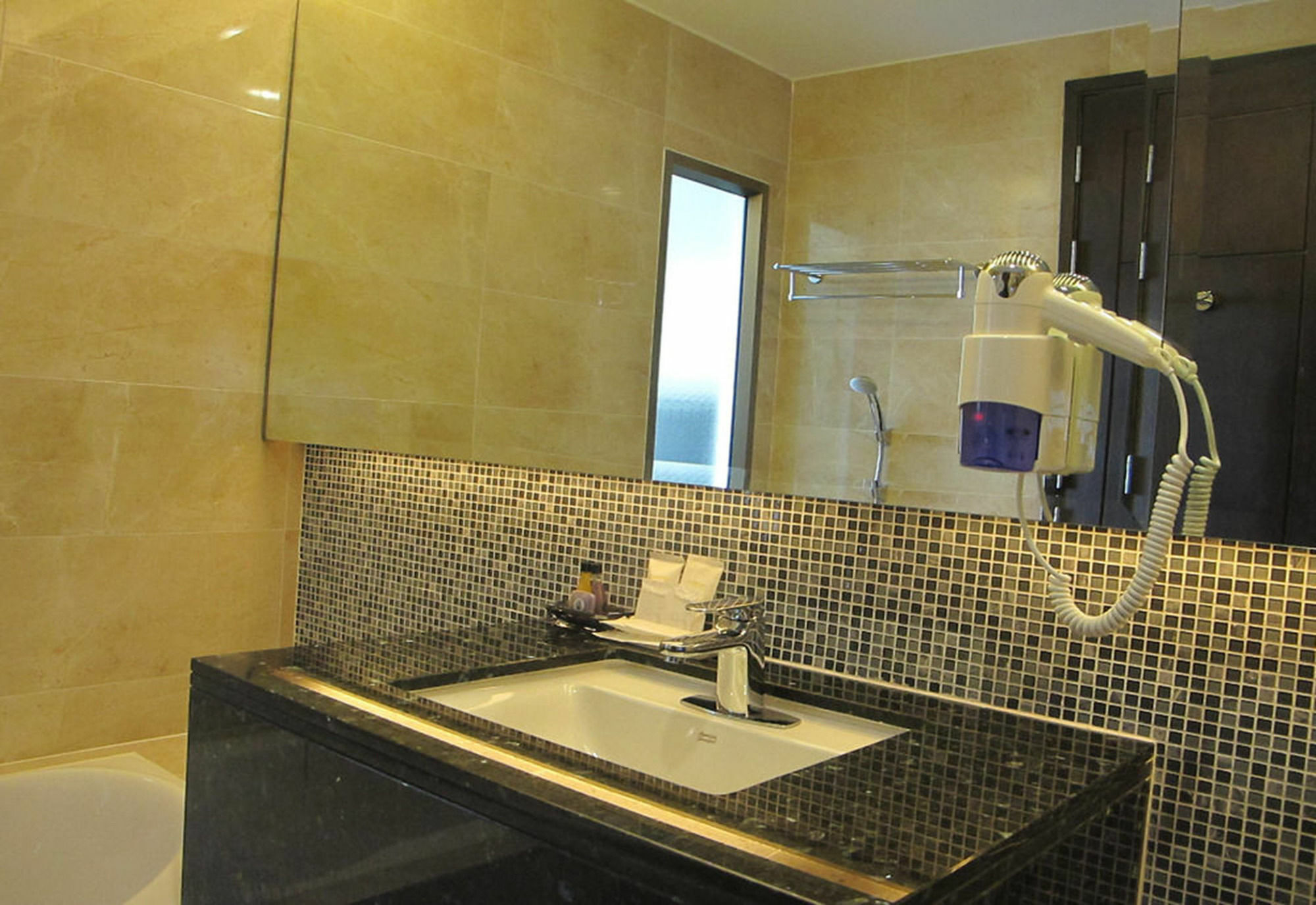 March Hotel Pattaya Ngoại thất bức ảnh